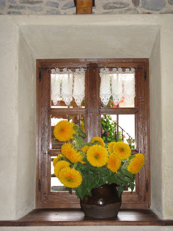 Agriturismo Barba Gust Cesana Torinese Exterior foto
