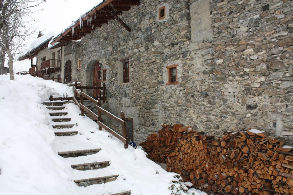 Agriturismo Barba Gust Cesana Torinese Exterior foto