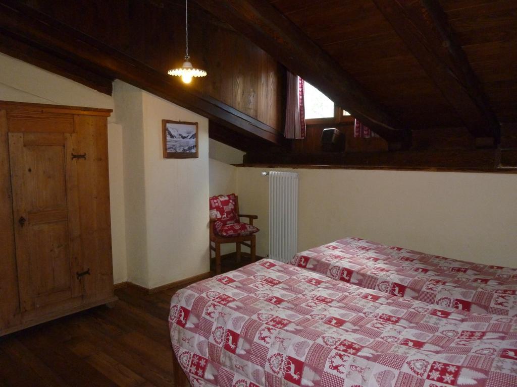 Agriturismo Barba Gust Cesana Torinese Exterior foto