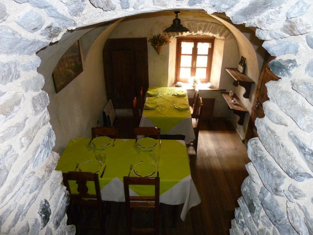 Agriturismo Barba Gust Cesana Torinese Exterior foto
