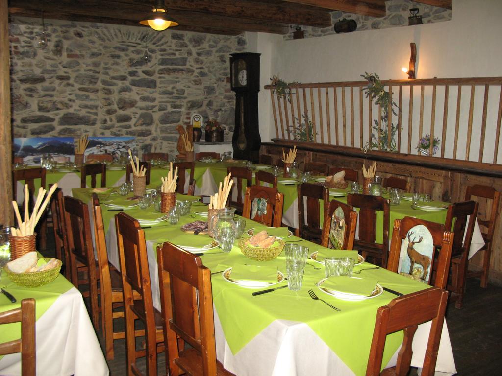 Agriturismo Barba Gust Cesana Torinese Exterior foto