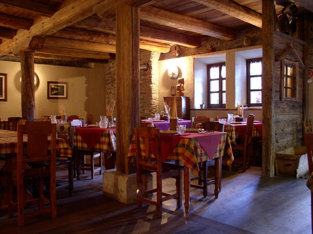Agriturismo Barba Gust Cesana Torinese Exterior foto